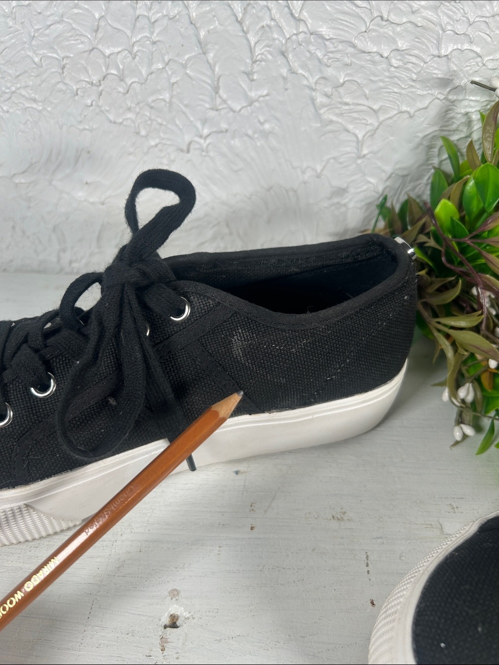 Steve Madden Platform Black Canvas Lace-Up Sneakers Size 7.5 - Picture 15 of 15